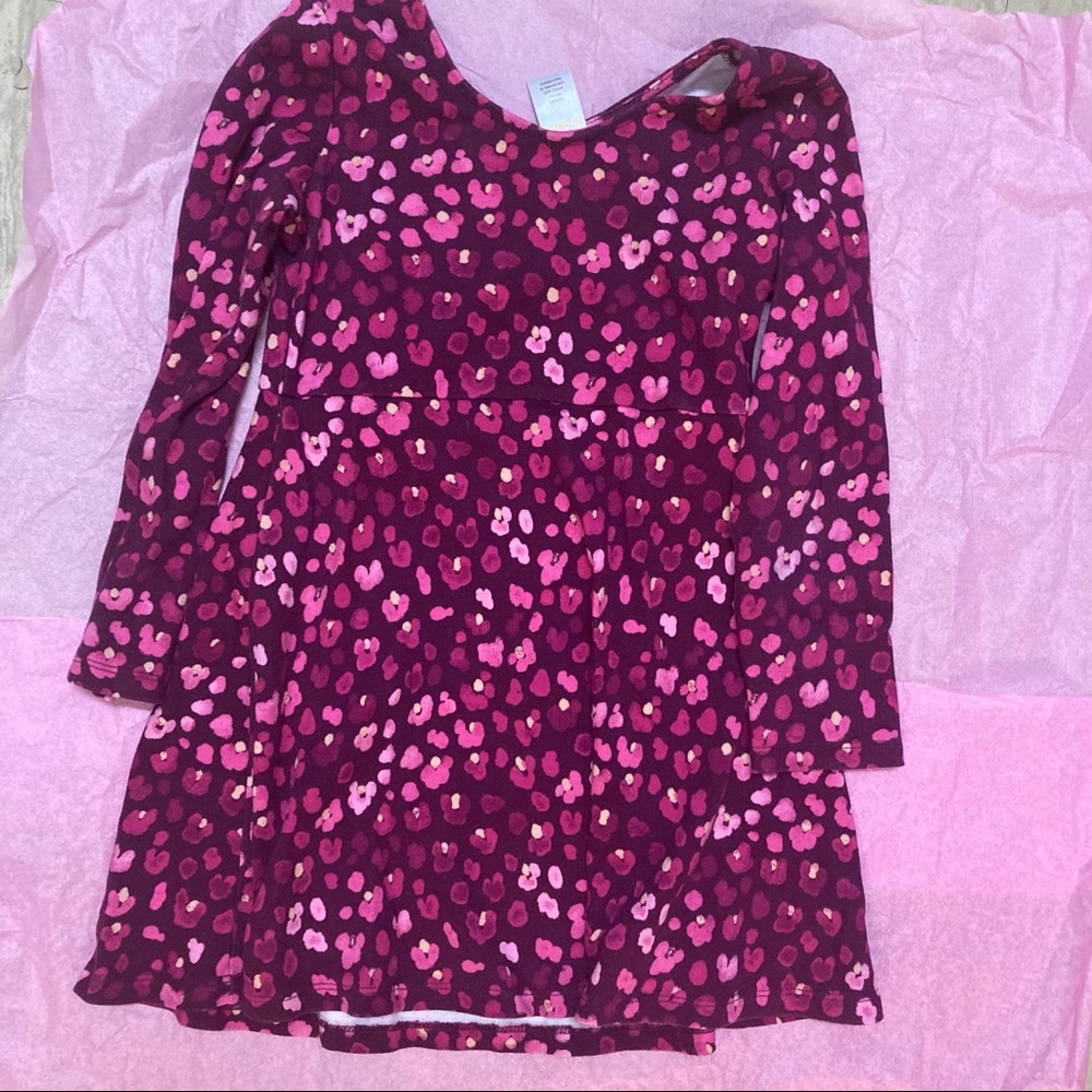 Girl’s clothes size 6.